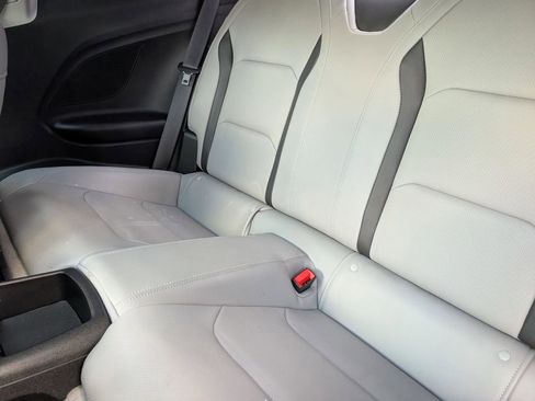 Used 2022 Chevrolet Camaro LT RWD image 14