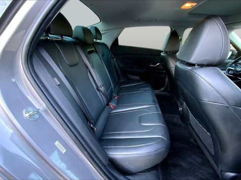 Used 2024 Hyundai Elantra Limited FWD image 20
