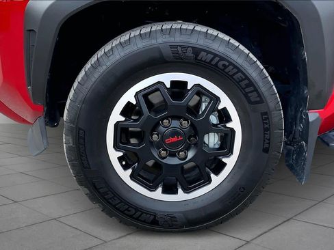 Used 2025 Toyota 4Runner TRD Off-Road Premium w/ Tow Technology Package image 11