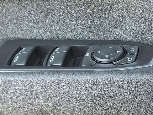 Used 2025 Chevrolet Silverado 1500 LT image 26