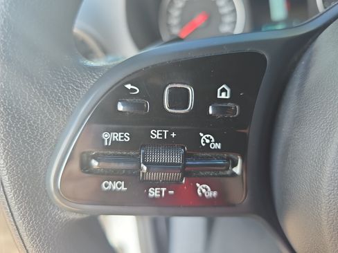 Used 2024 Mercedes-Benz Sprinter 2500 image 18
