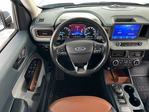 Used 2022 Ford Maverick Lariat w/ Lariat Luxury Package FWD image 10