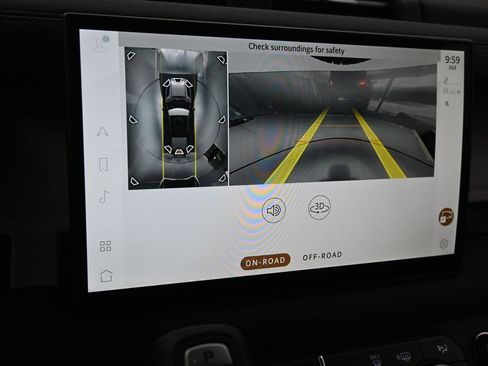 Used 2025 Land Rover Defender 110 S image 22