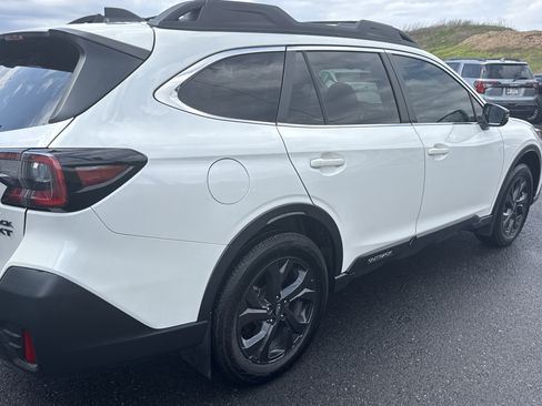 Used 2022 Subaru Outback Onyx Edition XT w/ Popular Package #2 AWD/4WD image 3