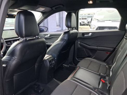 Used 2023 Ford Escape ST-Line w/ Tech Pack #1 FWD image 5