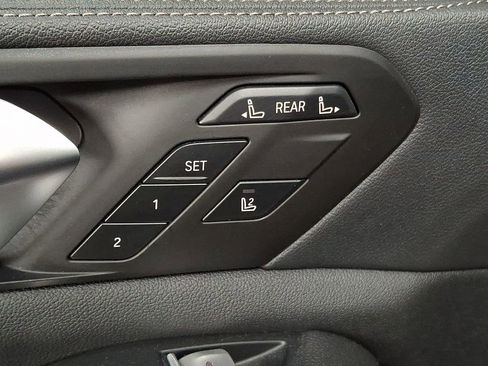 Certified 2022 BMW X7 xDrive40i w/ Premium Package image 25