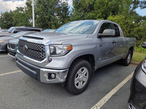 Used 2021 Toyota Tundra SR5 RWD image 3