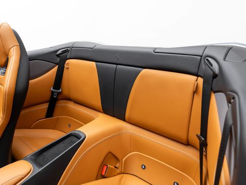 Certified 2022 Ferrari Portofino M image 58