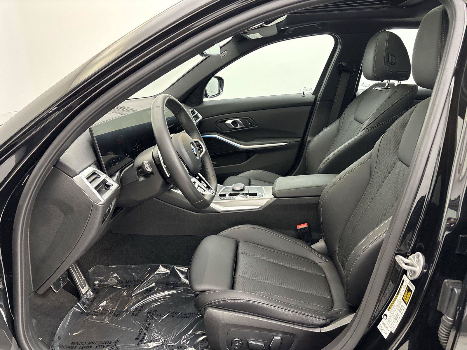 Used 2026 BMW 330i Sedan w/ M Sport Package RWD image 25