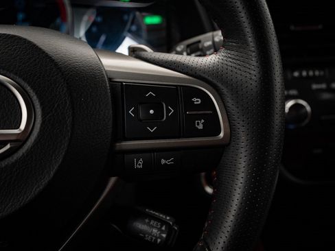 Used 2017 Lexus RX 450h AWD image 32