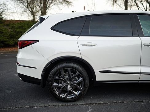 Used 2023 Acura MDX A-Spec image 10