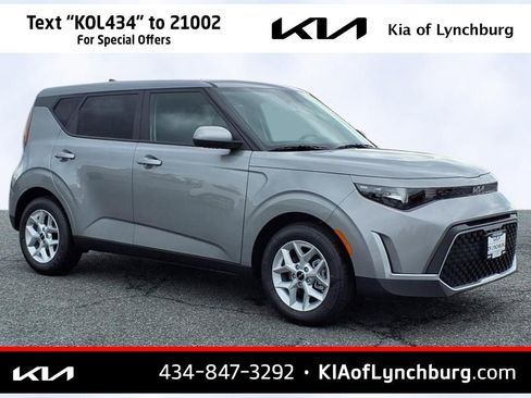 New 2025 Kia Soul LX image 1
