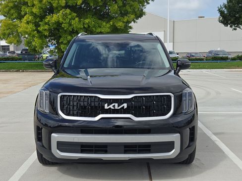 Used 2023 Kia Telluride EX w/ EX Captain's Chair Package FWD image 10