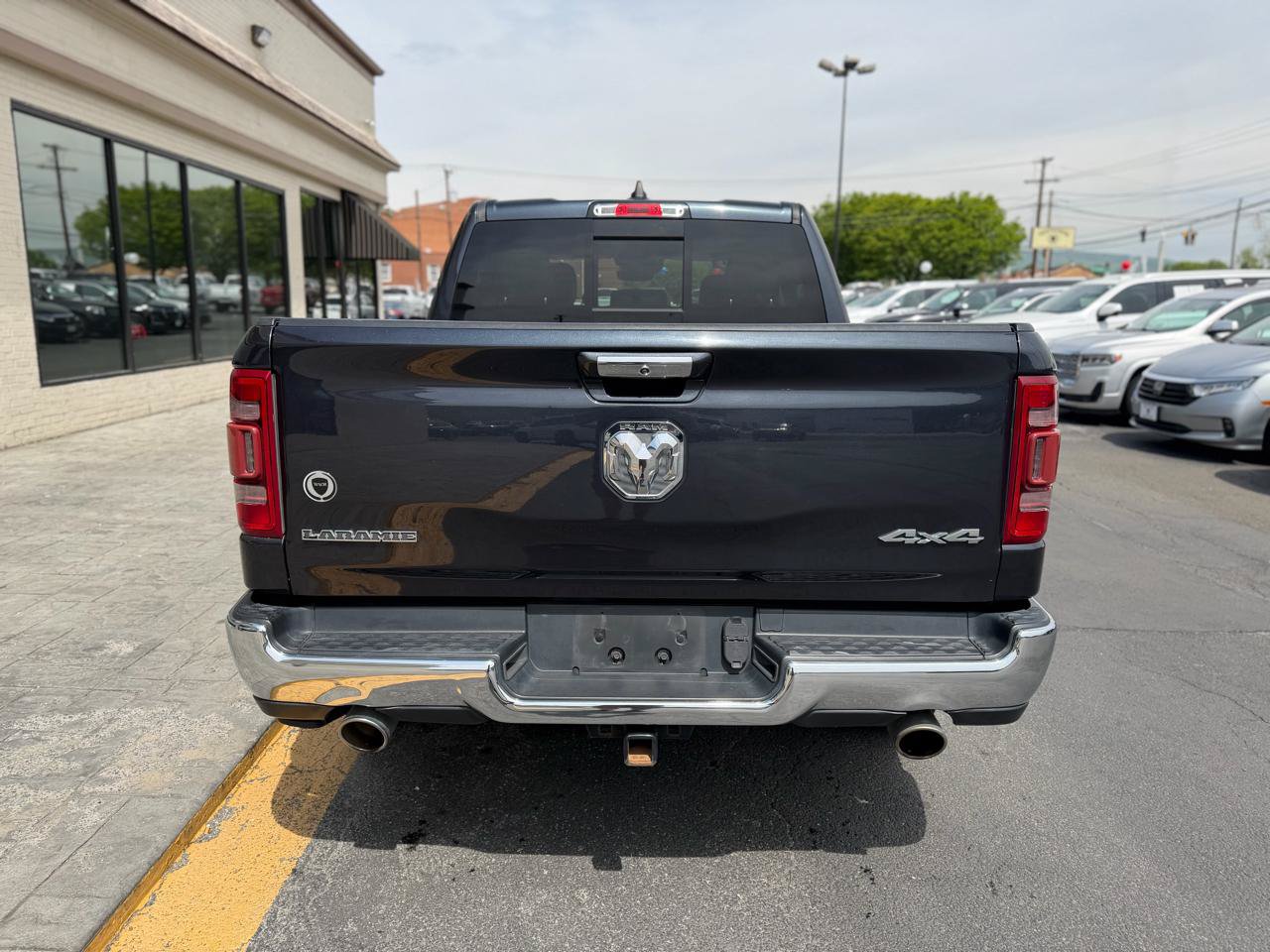 Used 2021 RAM 1500 Laramie AWD/4WD image 8