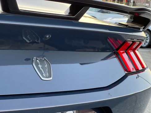 Used 2025 Ford Mustang Dark Horse image 26