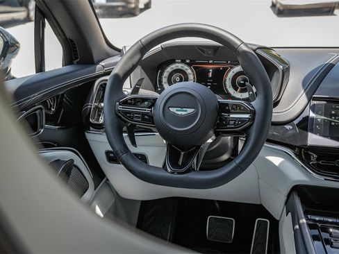 New 2025 Aston Martin DBX 707 image 36