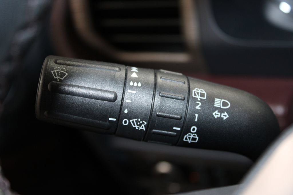 Used 2024 Ford Expedition Limited AWD/4WD image 49