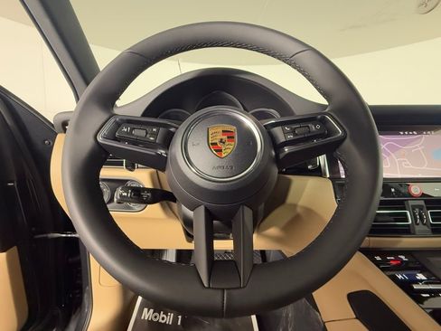 New 2026 Porsche Macan image 36