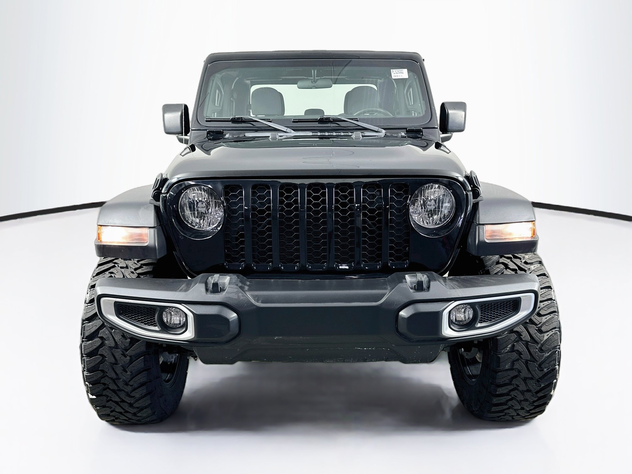Used 2023 Jeep Gladiator Sport AWD/4WD image 2