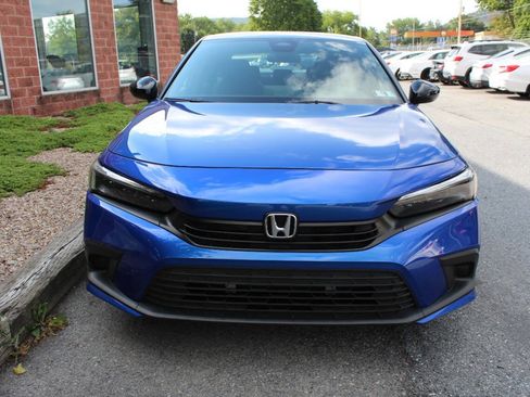 Used 2023 Honda Civic Sport image 4