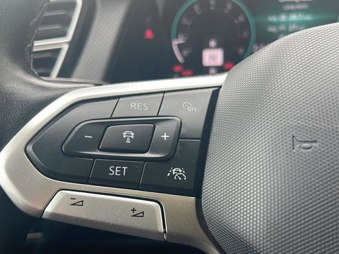 Used 2024 Volkswagen Atlas Peak Edition SE AWD/4WD image 20