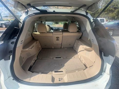 Used 2015 Nissan Rogue SV image 11