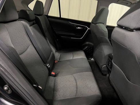 Used 2022 Toyota RAV4 XLE image 23