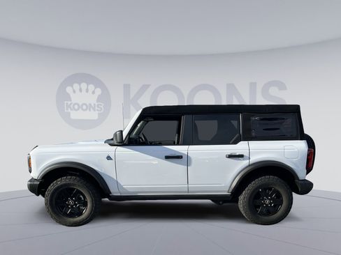 Used 2024 Ford Bronco Black Diamond image 2