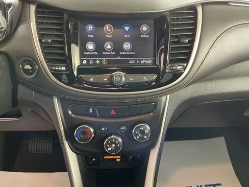 Used 2022 Chevrolet Trax LT w/ Driver Confidence Package AWD/4WD image 23