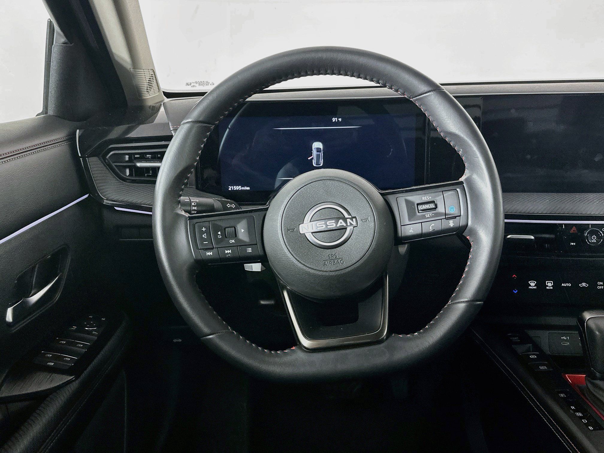 Used 2025 Nissan Kicks SR FWD image 18