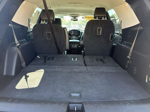Used 2020 Chevrolet Traverse RS FWD image 49