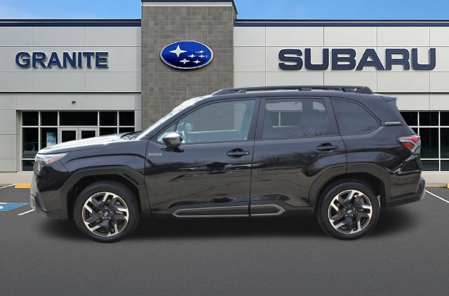 Used 2025 Subaru Forester Limited AWD/4WD image 7