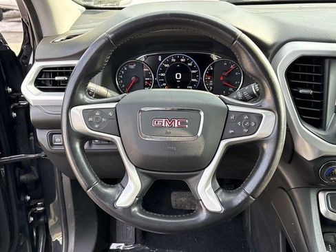 Used 2020 GMC Acadia SLT w/ Driver Alert Package II image 19