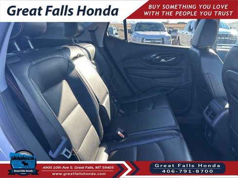 Used 2023 GMC Terrain AT4 image 27