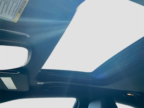 Used 2020 Dodge Charger SXT w/ Leather Interior Group image 20