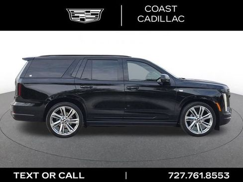 Certified 2025 Cadillac Escalade Sport Platinum AWD/4WD image 4