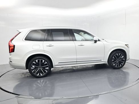 Used 2025 Volvo XC90 B5 Plus AWD/4WD image 8
