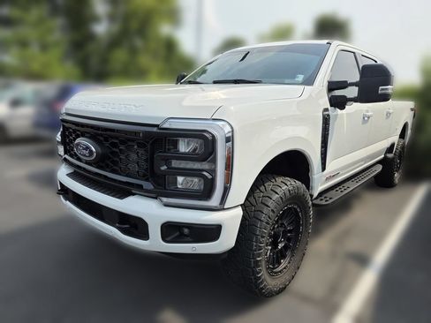 Certified 2024 Ford F350 Lariat w/ Lariat Ultimate Package AWD/4WD image 3