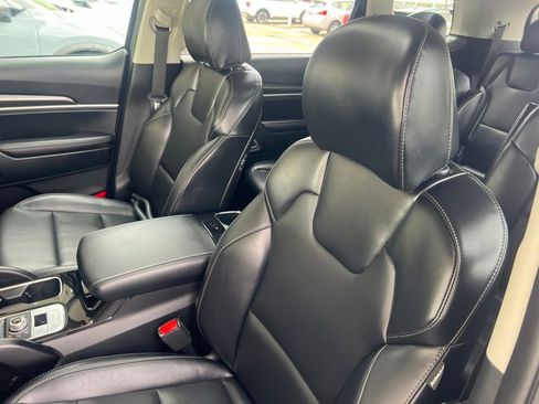 Certified 2025 Kia Telluride S AWD/4WD image 5