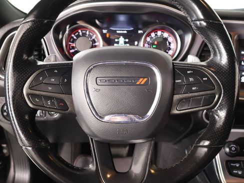 Used 2022 Dodge Challenger GT AWD/4WD image 3