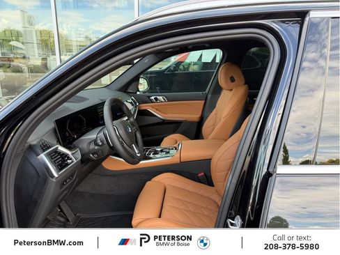 New 2026 BMW X5 xDrive50e w/ Premium Package AWD/4WD image 16
