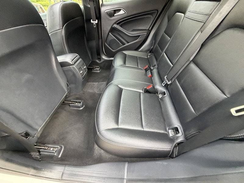 Used 2018 Mercedes-Benz GLA 250 4MATIC image 40