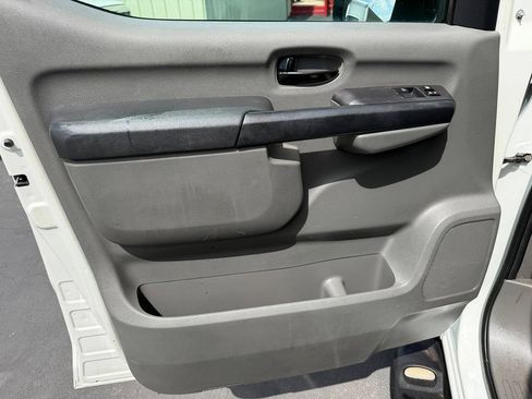 Used 2018 Nissan NV 3500 S RWD image 24