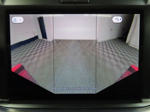 Used 2025 Ford F250 Platinum image 21