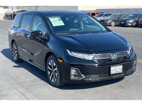 Certified 2026 Honda Odyssey EX-L image 8