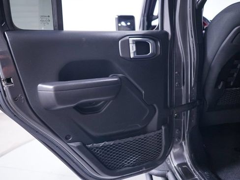 Used 2021 Jeep Wrangler Unlimited Rubicon AWD/4WD image 25