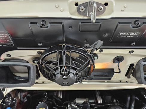 Used 2010 Porsche 911 GT3 RS image 22