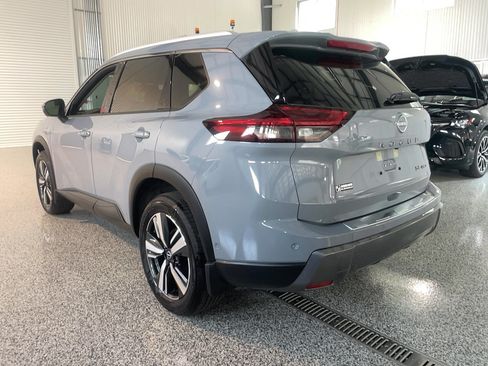 Used 2025 Nissan Rogue SL w/ SL Premium Package AWD/4WD image 20
