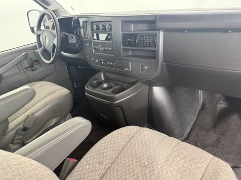 Used 2024 Chevrolet Express 3500 LT w/ LT Preferred Equipment Group RWD image 11