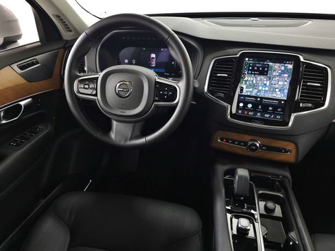 Used 2025 Volvo XC90 B6 Plus w/ Protection Package AWD/4WD image 19